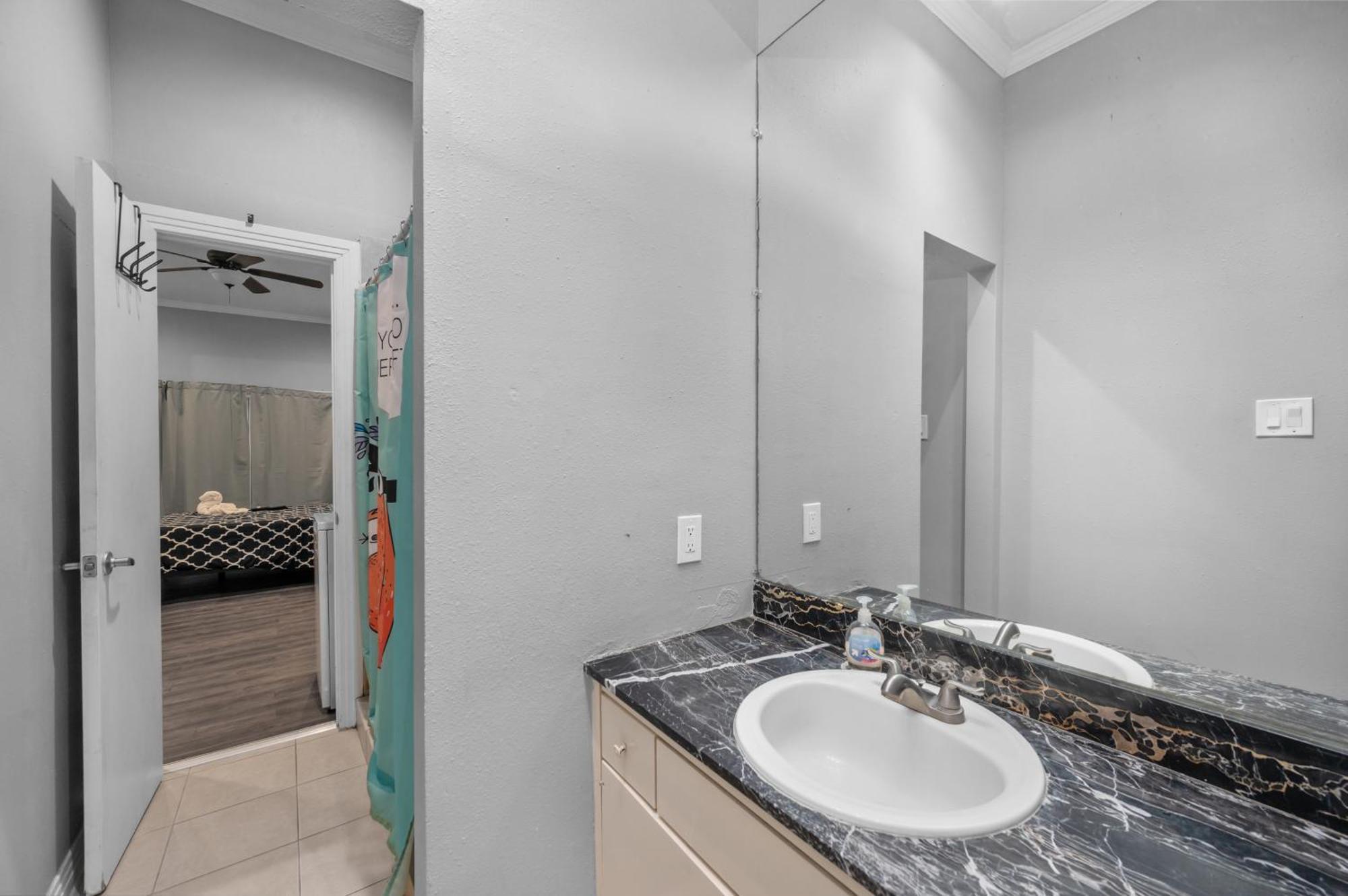 Trendy Montrose 1Br Apartment Houston Buitenkant foto
